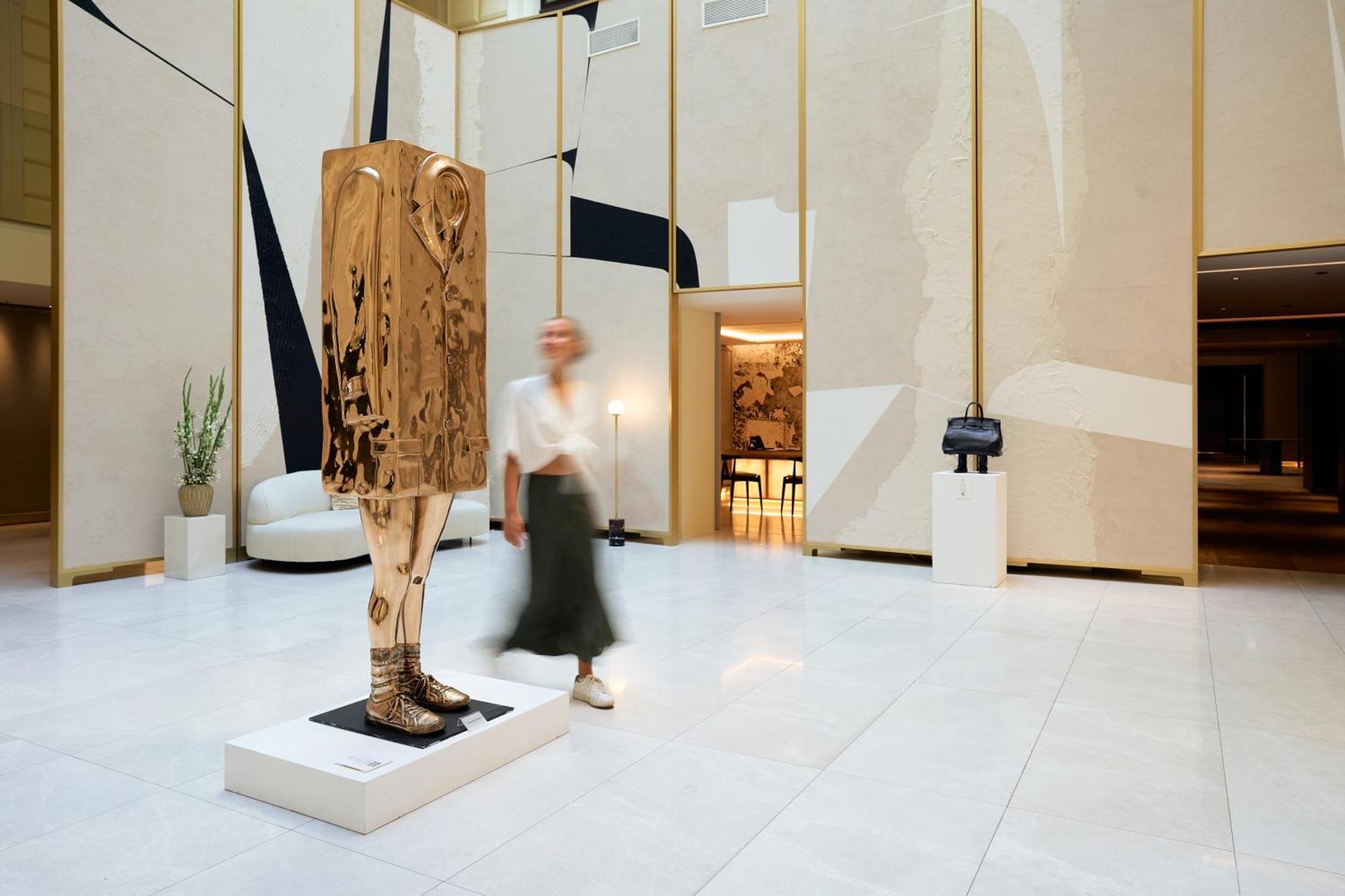 Almanac Palais Vienna Hotel Exterior foto The sculpture in the lobby of the Four Seasons Hotel, London