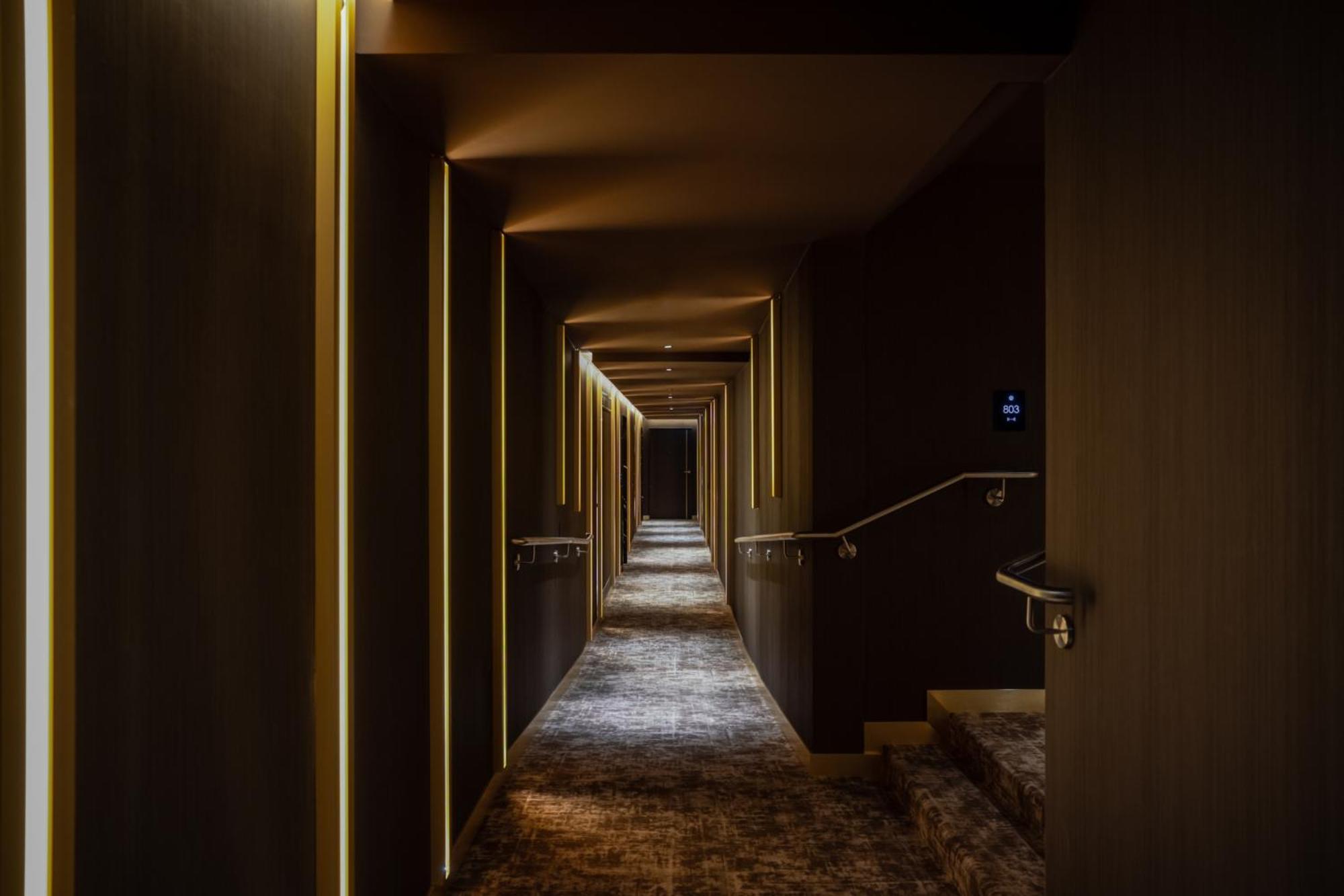Almanac Palais Vienna Hotel Exterior foto A corridor at the hotel